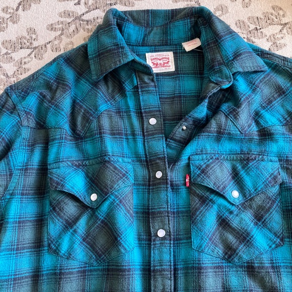 Women’s Levi’s Western Shirt Size XXS NWT Blue/Green Oversized Fit - Picture 3 of 6